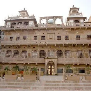 4* Hotel Guleria Kothi At Ganges