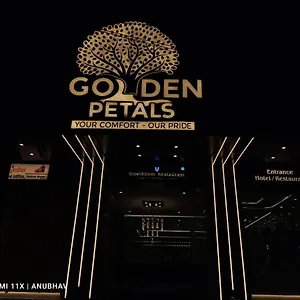 Hotel Golden Petals, Varanasi