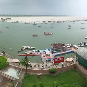 Alka Varanasi